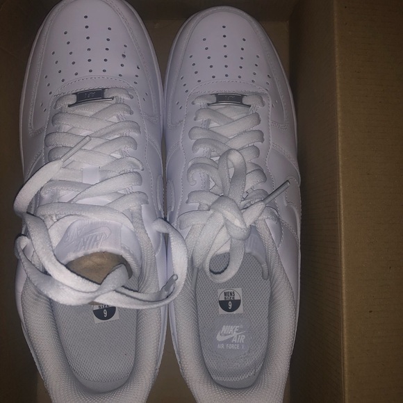 Air Force 1 '07 Sneaker - Picture 8 of 8